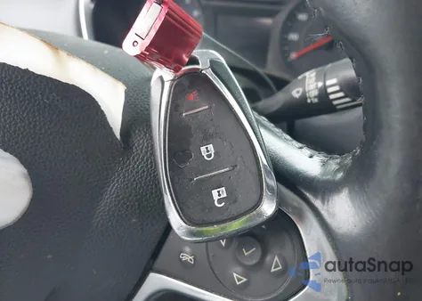 2020 Chevrolet Traverse Awd 2Fl from USA, damaged, VIN 1GNEVMKW1LJ219071